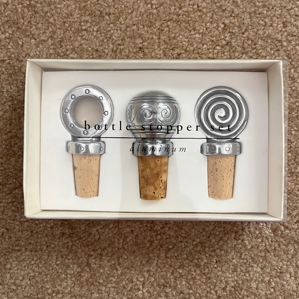 Bottle Stopper Set NWT